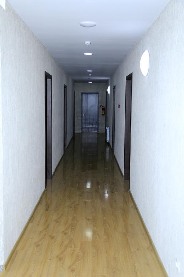 Iveria Hotel Khashuri Buitenkant foto